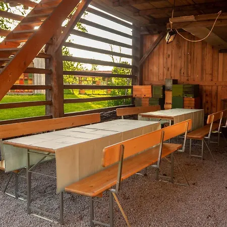 Beekeeping Kojek Apartma